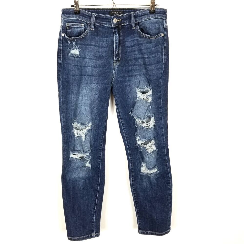 Judy Blue Women's Boyfriend Jeans Size 30  Distressed‎ Blue Mid Rise  Denim